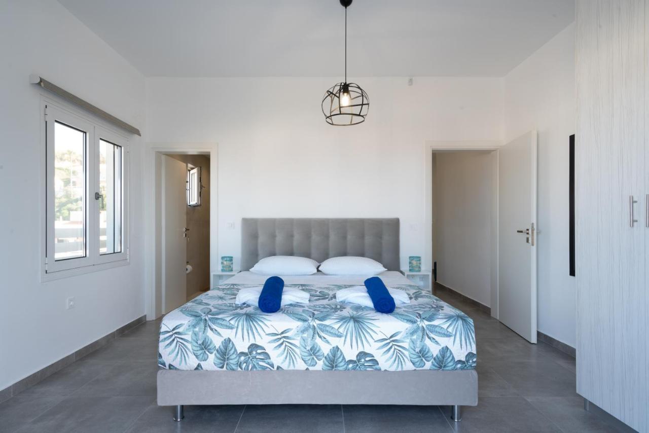Mira Sea View Residence Chrissi Akti Chania Exterior foto
